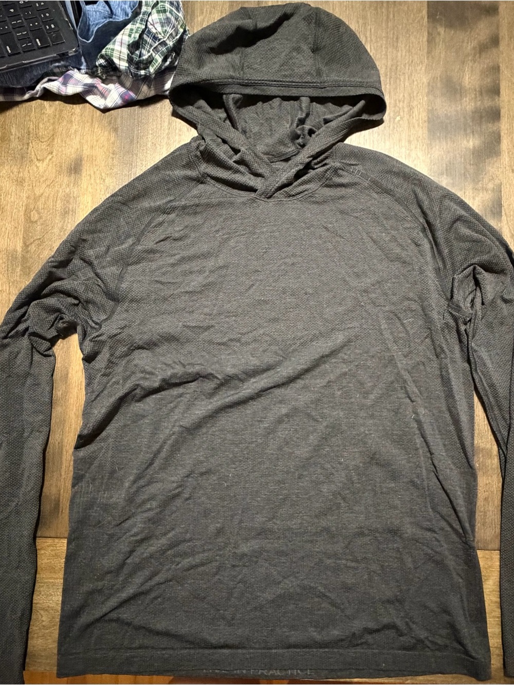lululemon athletica Men's Hooded Long-Sleeve Tee in Charcoal